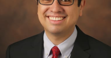 Christopbher Candelaria Headshot